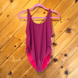 Red Carter Indian summer side knot back scoop reversible one piece swimsuit